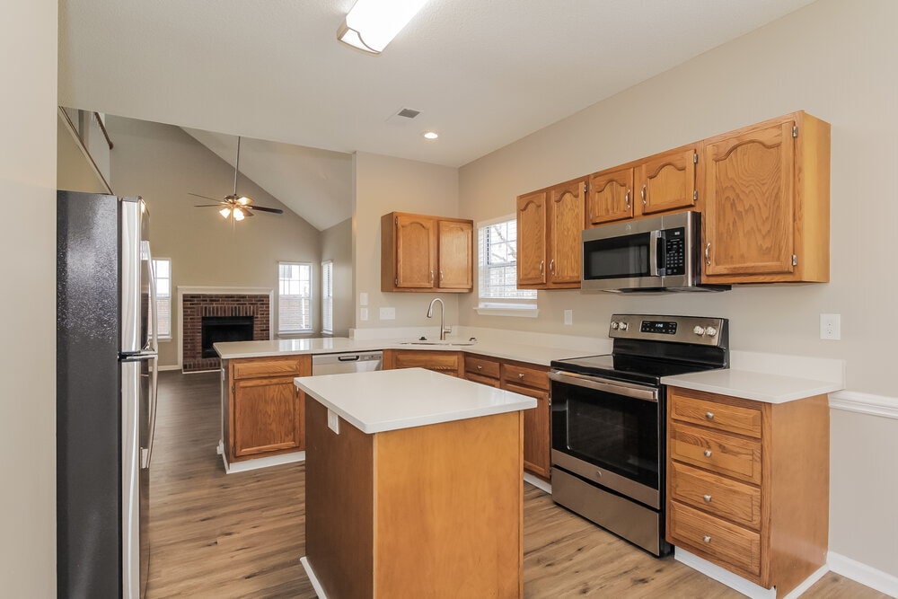 Building Photo - 4714 Saxonbury Way