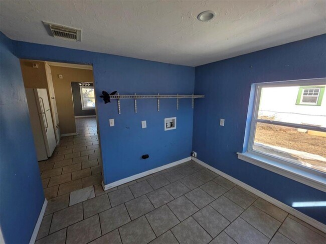 Building Photo - 1517 N Park Ave