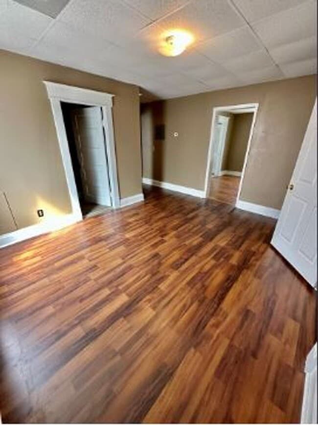 Building Photo - 263 E Loudon Ave