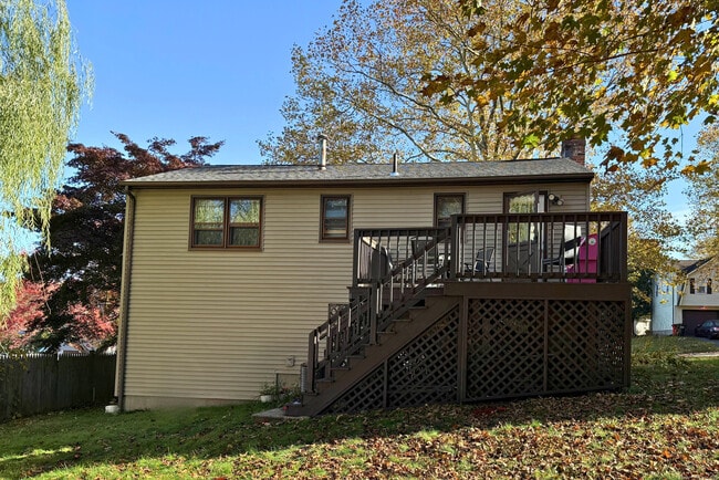 Building Photo - 65 Hitchcock Dr