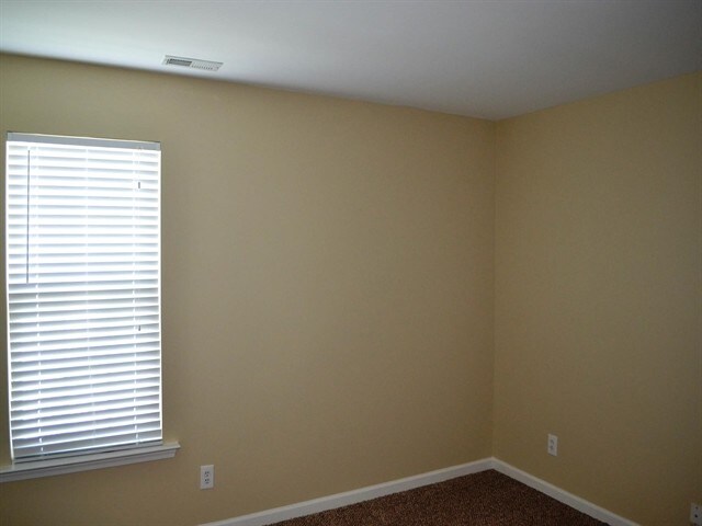 Building Photo - 36 Halehaven Dr