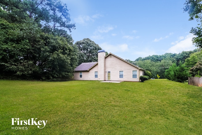Building Photo - 204 Pineknoll Ct