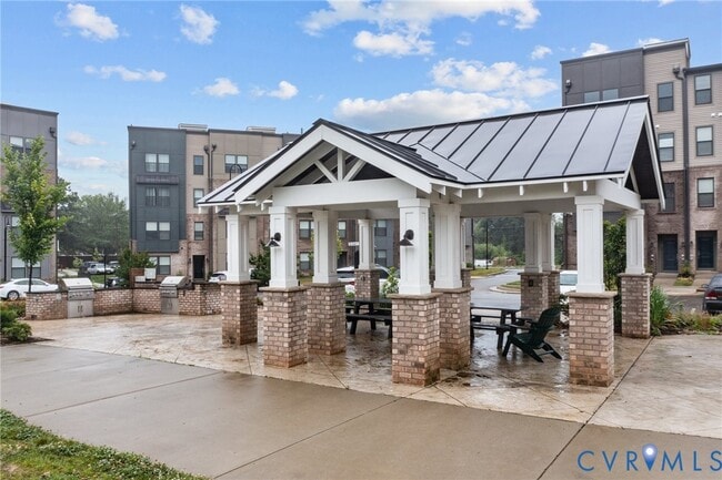 Building Photo - 2628 Lassen Pl