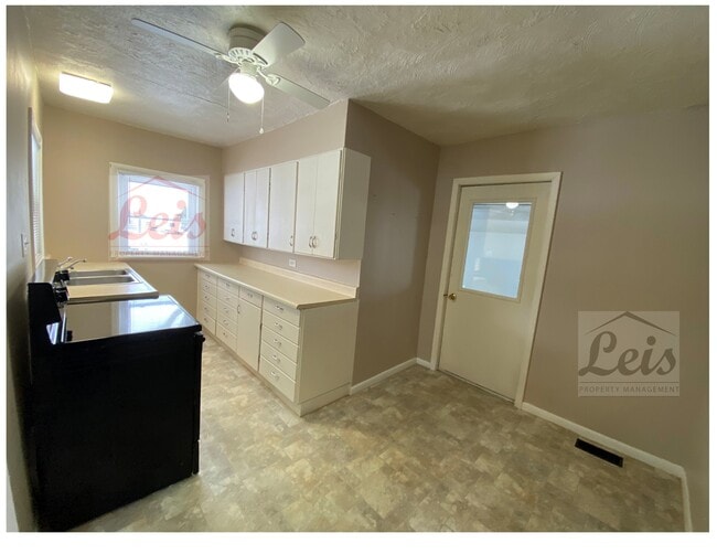 Building Photo - 3031 OH-571