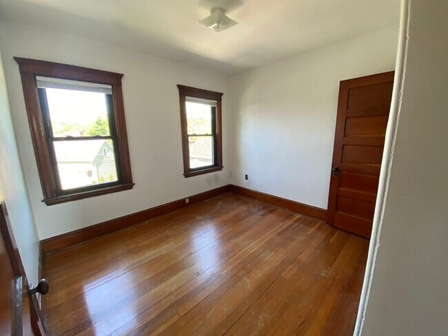 Building Photo - 47 Jamaica St