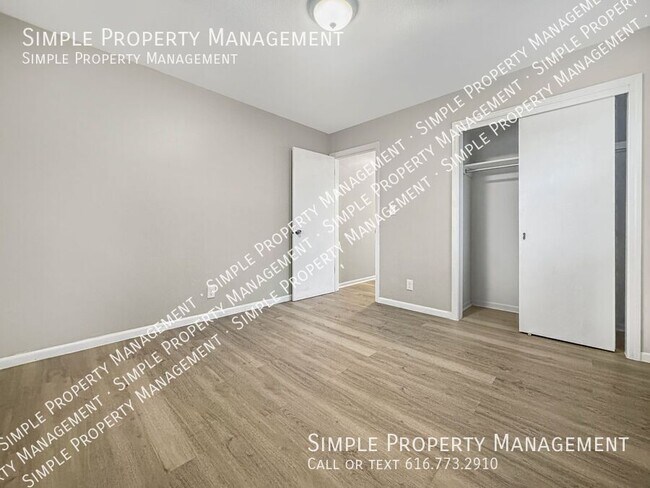 Building Photo - 1888 30th St SW