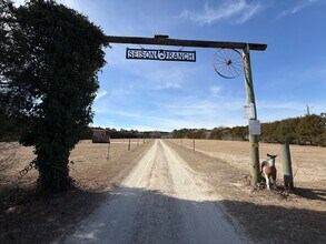 Building Photo - Room to Roam