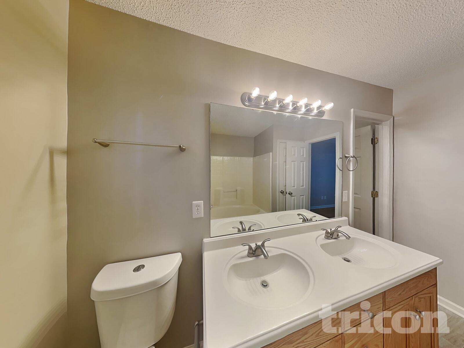 Building Photo - 332 Glenridge Ct