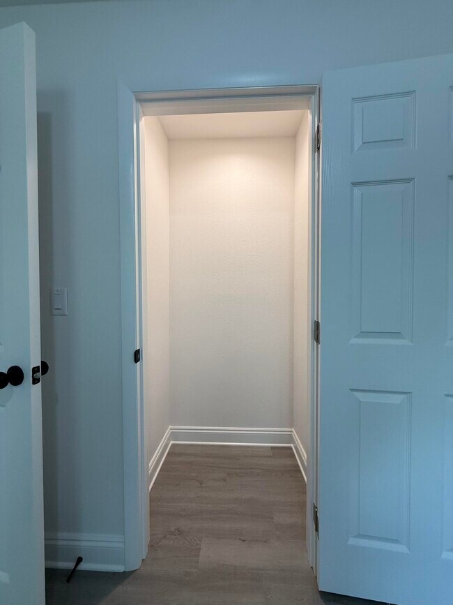 Building Photo - 32 Constitution Ave