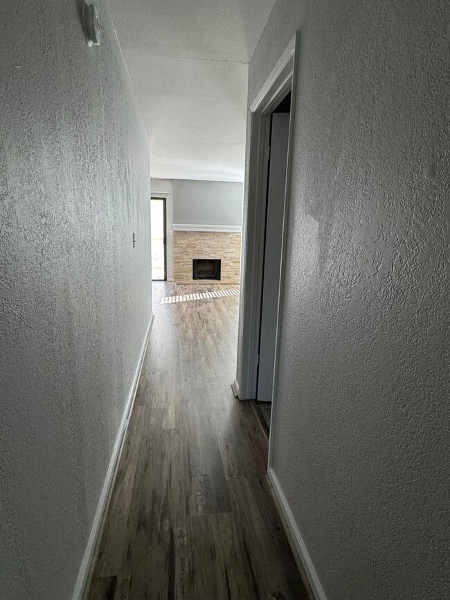 Building Photo - Remodeled 2-Bed, 2-Bath Condo for Rent Nea...