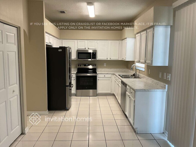 Building Photo - 12914 Brant Tree Dr