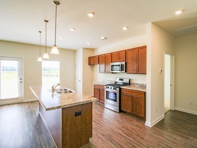 Building Photo - 13791 Hill Place Ln