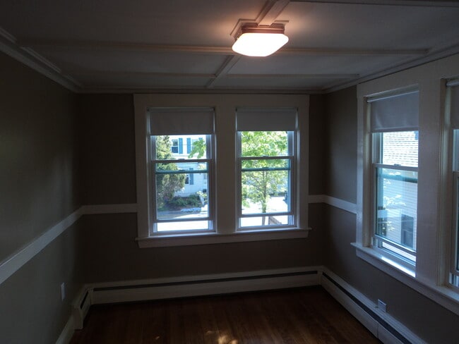 2nd bedroom - 25 Common St