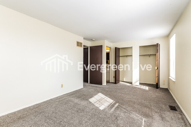 Building Photo - 7572 Mt Hood