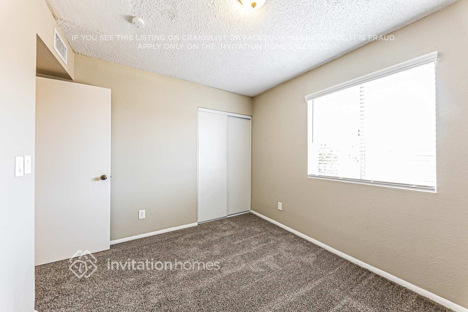 Building Photo - 4424 W Caron St