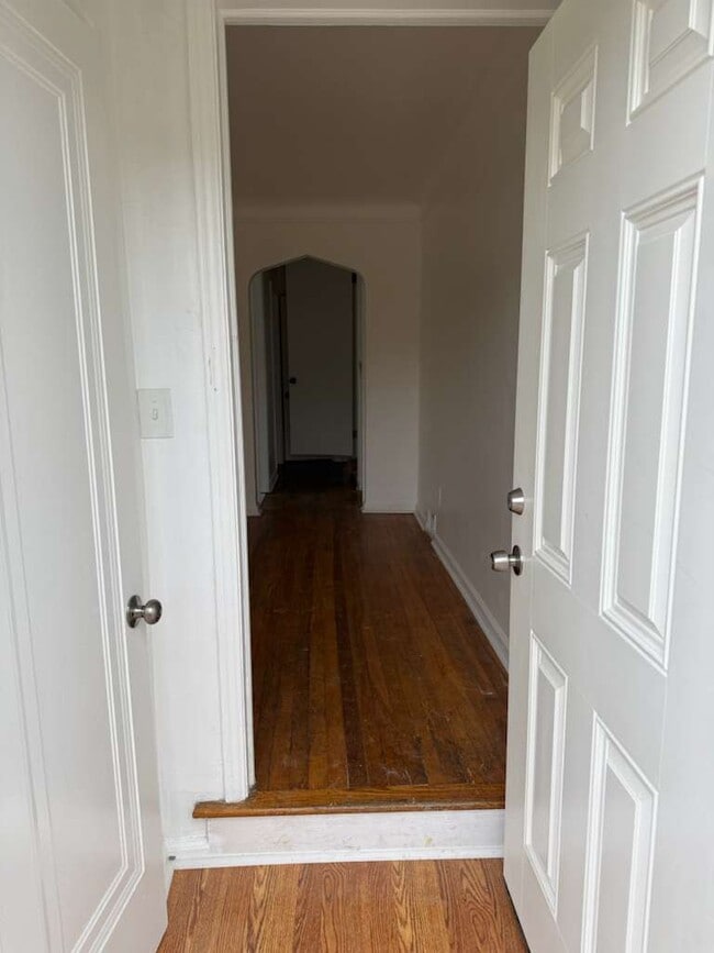 Building Photo - 14274 Kilbourne Ave