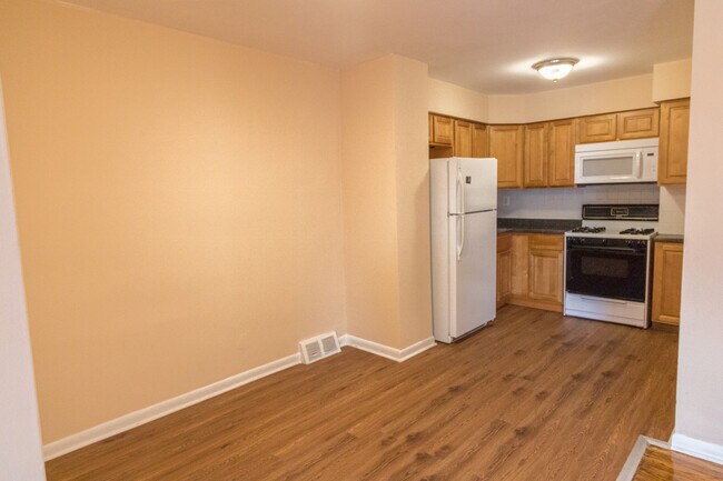Building Photo - 3921 Lankenau Ave