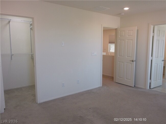 Building Photo - 9092 Jade Vine Ave