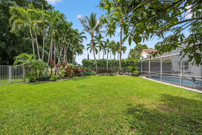 Building Photo - 3738 Old Lighthouse Cir