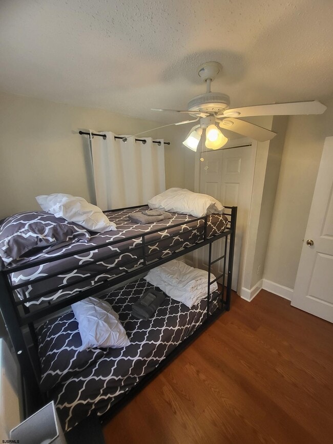 Building Photo - 345 N Ocean Ave