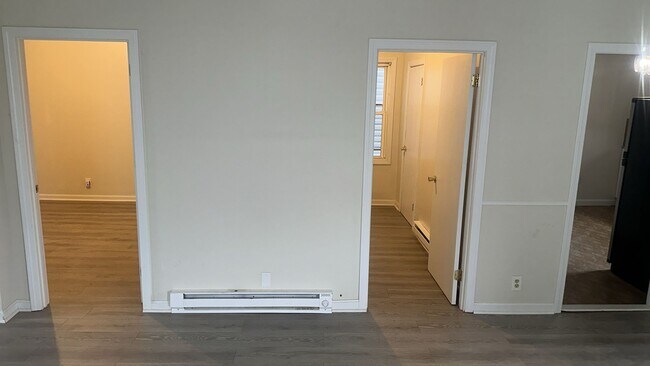 Building Photo - 399 Alden St