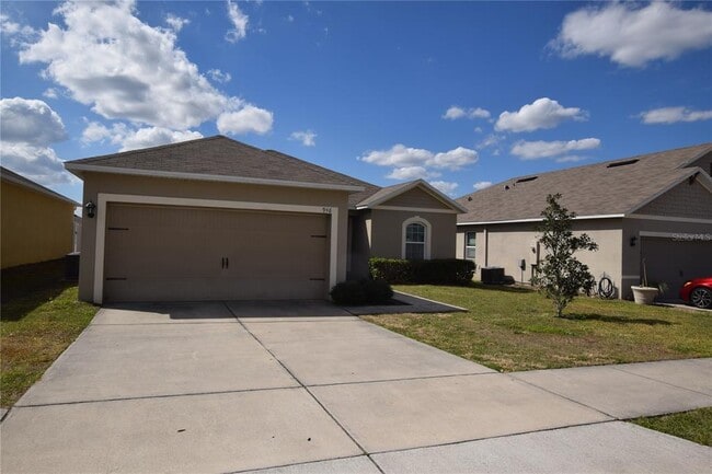 Building Photo - 946 Shady Tree Ln