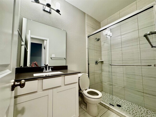 Building Photo - 28622 Monarch Cliffs Dr