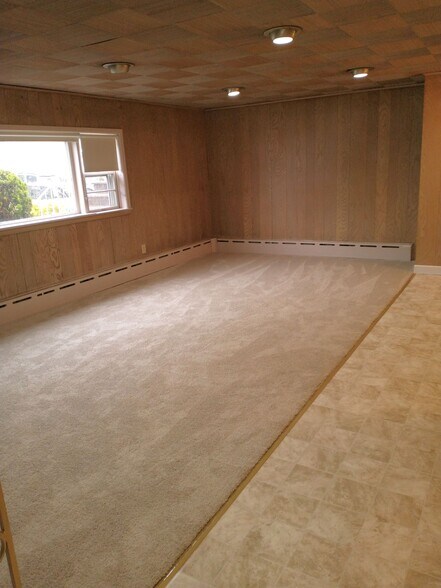 living room - 37 Grant St