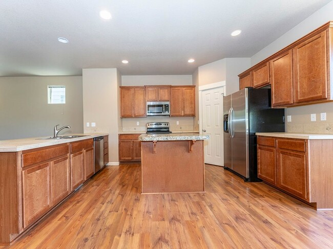 Primary Photo - 20713 SW Sister Ln