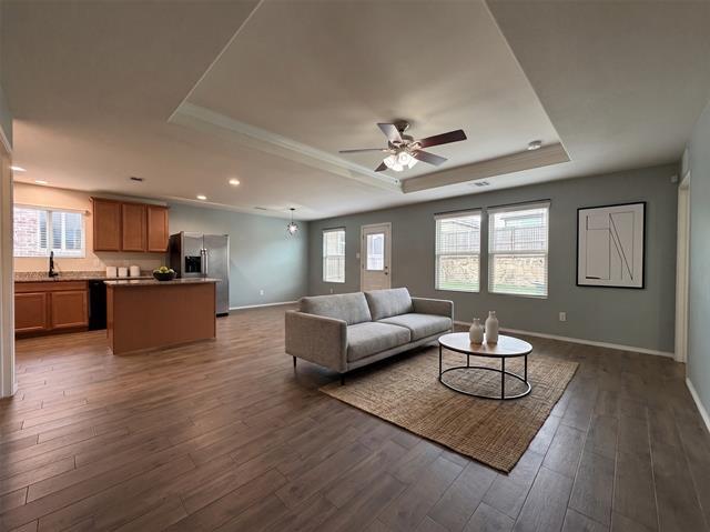 Building Photo - 9913 Amosite Dr