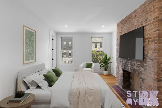 Building Photo - 3 bedroom in Brooklyn NY 11222