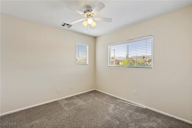 Building Photo - 10552 Calico Pines Ave