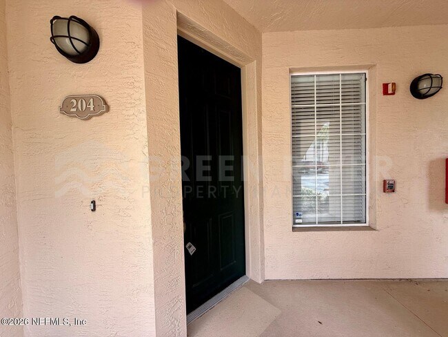 Building Photo - 204 Augusta Cir