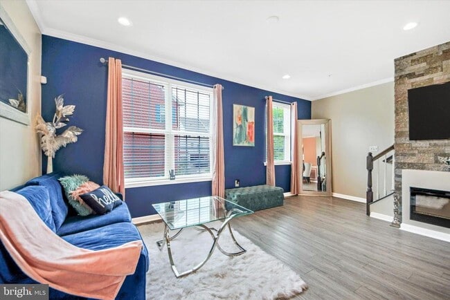 Building Photo - 1616 Wesbourne Dr
