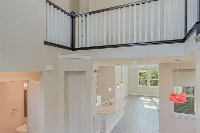 Building Photo - 613 Baylee Love Ln E