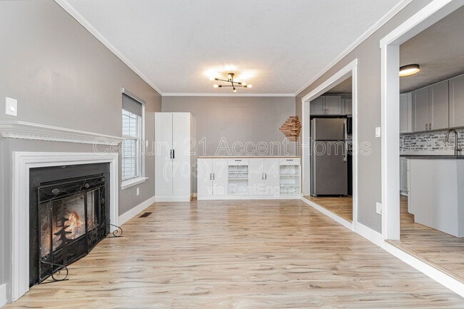Building Photo - 203 Blueridge Ct