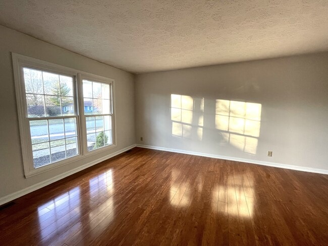 Building Photo - 12003 Corbin Dr