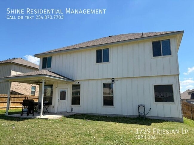 Building Photo - 1729 Friesian Lp