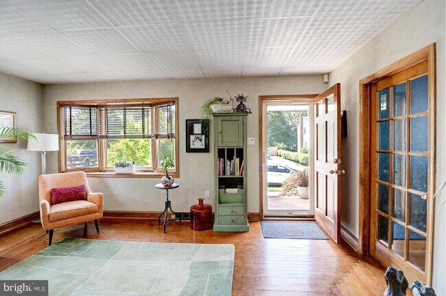 Building Photo - 105 Franklin Rd