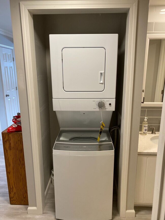 Building Photo - Dillon Valley East Condo-Beautifully Remodeled  3 Bedroom/2 Bath Unit w/Clubhouse, Pool & Hot Tub