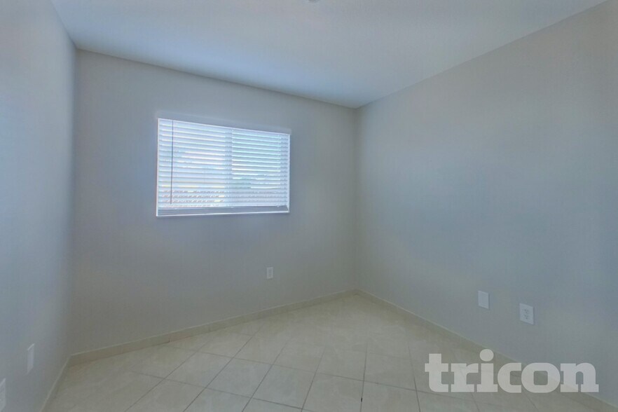 Building Photo - 505 22nd Terrace E