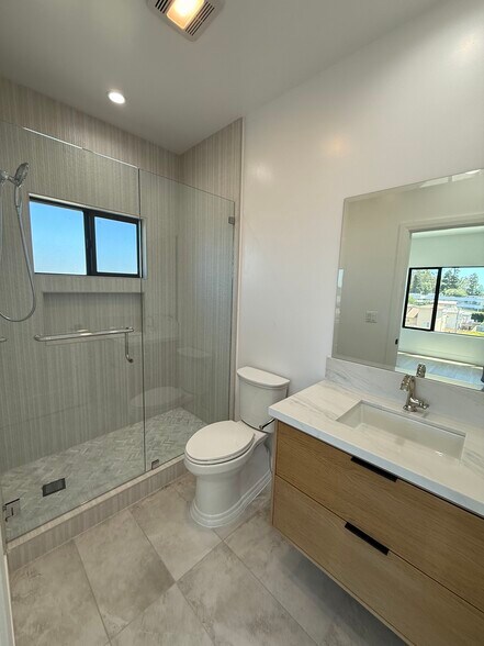 Building Photo - 615 Manchester Terrace