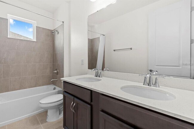 Building Photo - 933 Signet Dr