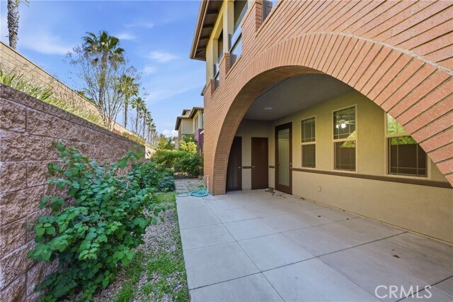 Building Photo - 12422 Benton Dr