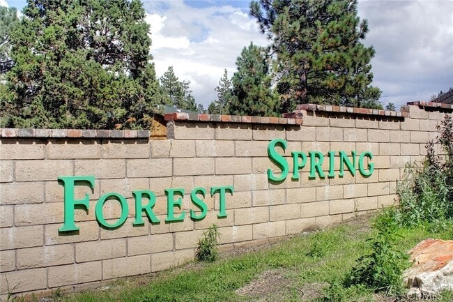 Building Photo - 430 E Country Club Blvd