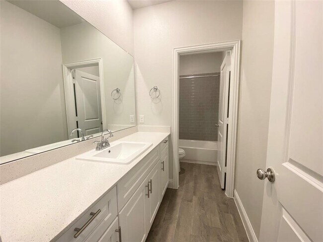 Building Photo - 3821 Bennett Trail