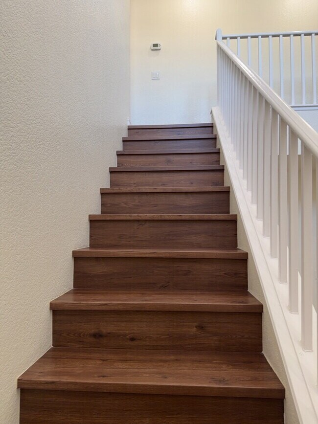 Building Photo - 1037 Milestone Ave