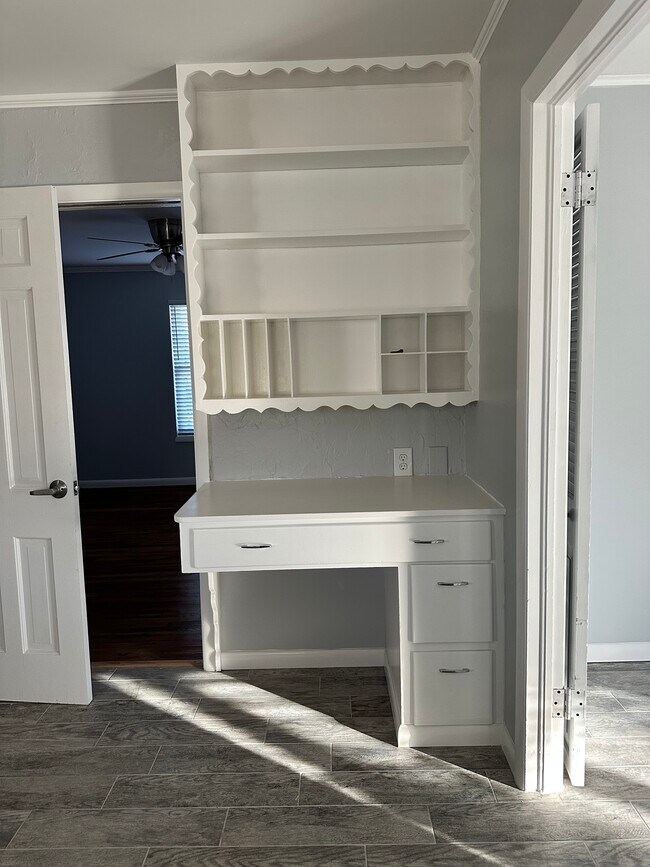 Building Photo - 3316 NW 60th St