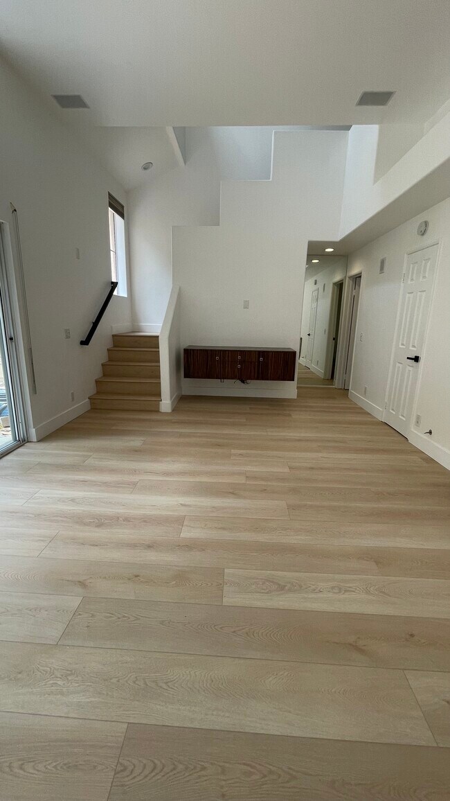 Building Photo - 4347 Freedom Dr