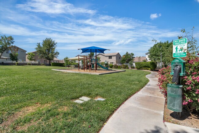 Building Photo - 1568 Lamplight Village Ln